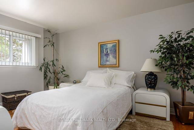 38 - 108 George Henry Blvd, Townhouse with 3 bedrooms, 2 bathrooms and 1 parking in Toronto ON | Image 6