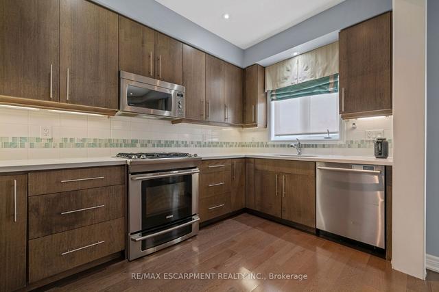 189 Westbank Tr, House semidetached with 3 bedrooms, 3 bathrooms and 2 parking in Hamilton ON | Image 4
