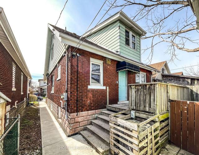 534 Josephine Ave, House detached with 4 bedrooms, 3 bathrooms and 1.5 parking in Windsor ON | Image 24