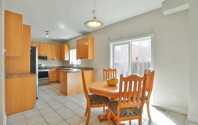 126 Lockport Way, House detached with 4 bedrooms, 4 bathrooms and 4 parking in Hamilton ON | Image 3