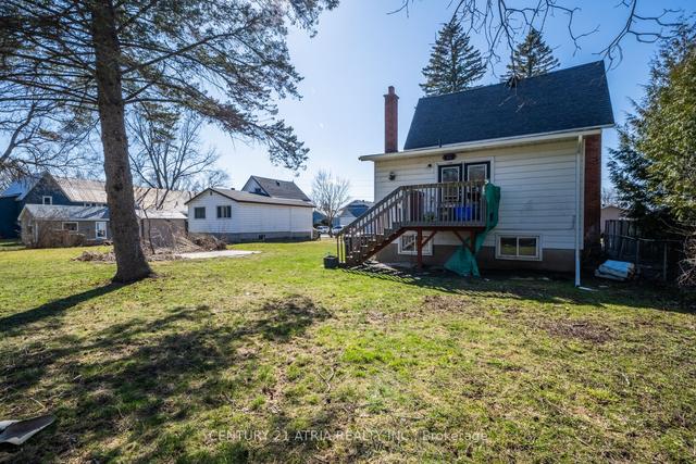 69 Peel St, House detached with 5 bedrooms, 3 bathrooms and 6 parking in Penetanguishene ON | Image 20