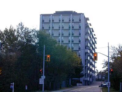 404 - 2245 Eglinton Ave E, Condo with 1 bedrooms, 1 bathrooms and null parking in Toronto ON | Image 1