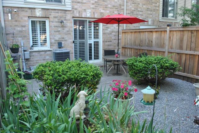 4 - 1015 Johnson's Lane, Townhouse with 2 bedrooms, 3 bathrooms and 2 parking in Mississauga ON | Image 27