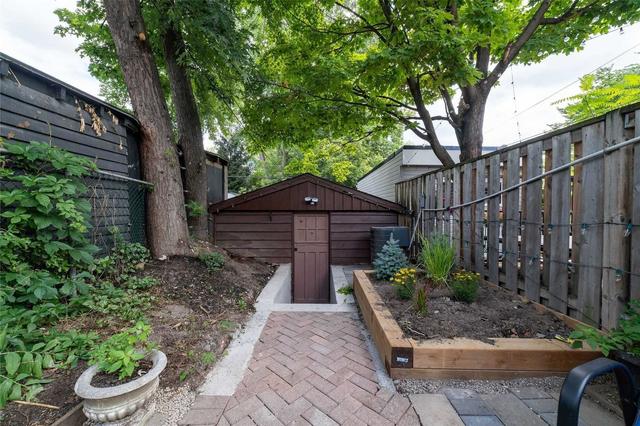 117 Leslie St, House semidetached with 2 bedrooms, 2 bathrooms and 1 parking in Toronto ON | Image 31