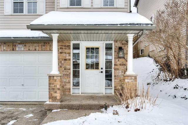707 Black Cherry St, House detached with 3 bedrooms, 2 bathrooms and 2 parking in Waterloo ON | Image 35