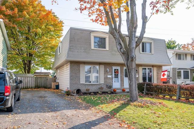 202 Pinedale Dr, House semidetached with 3 bedrooms, 2 bathrooms and 3 parking in Kitchener ON | Image 1