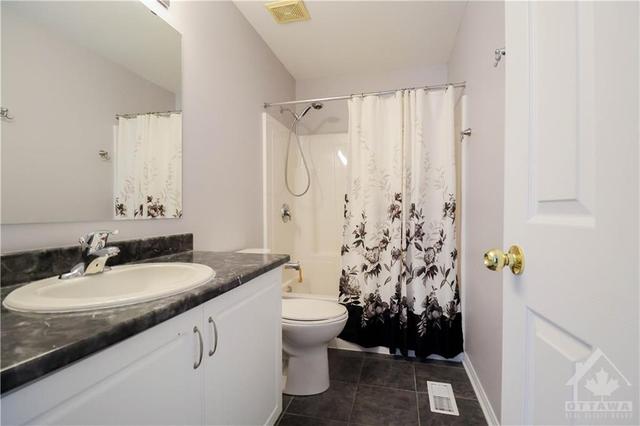 424 Evenwood Private, Townhouse with 3 bedrooms, 3 bathrooms and 2 parking in Ottawa ON | Image 19