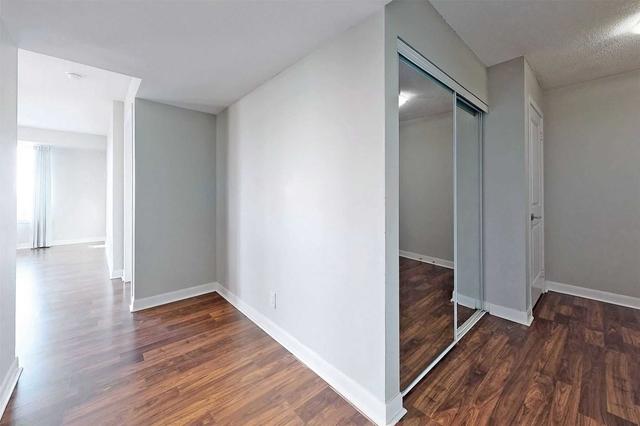 2508 - 25 Town Centre Crt, Condo with 2 bedrooms, 2 bathrooms and 1 parking in Toronto ON | Image 40