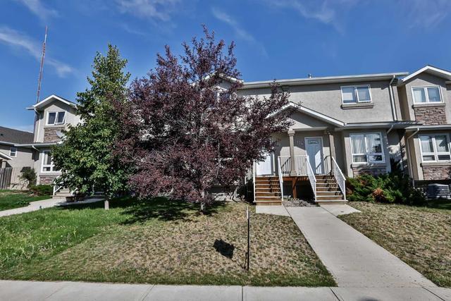 178 Lynx Cove N, Home with 3 bedrooms, 1 bathrooms and 2 parking in Lethbridge AB | Image 2