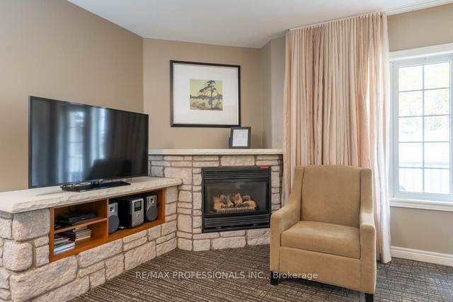 2054/55 - 90 Highland Dr, Townhouse with 2 bedrooms, 2 bathrooms and 2 parking in Oro Medonte ON | Image 2