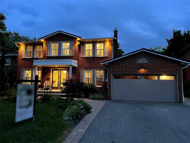 1484 Golden Meadow Tr, House detached with 4 bedrooms, 4 bathrooms and 4 parking in Oakville ON | Image 12