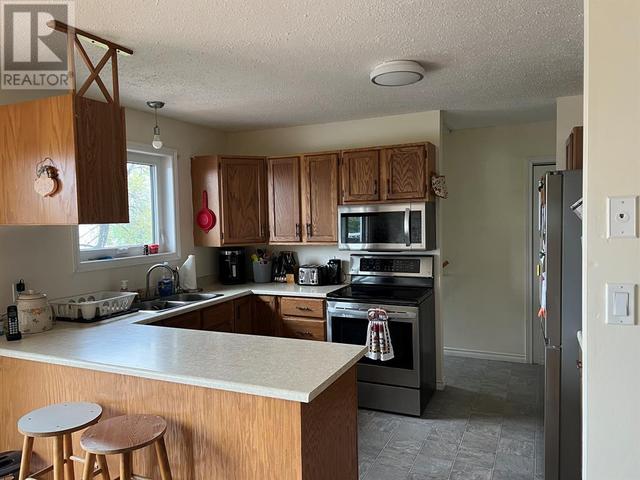 63080a Hwy11, House detached with 5 bedrooms, 2 bathrooms and null parking in Clearwater County AB | Image 6