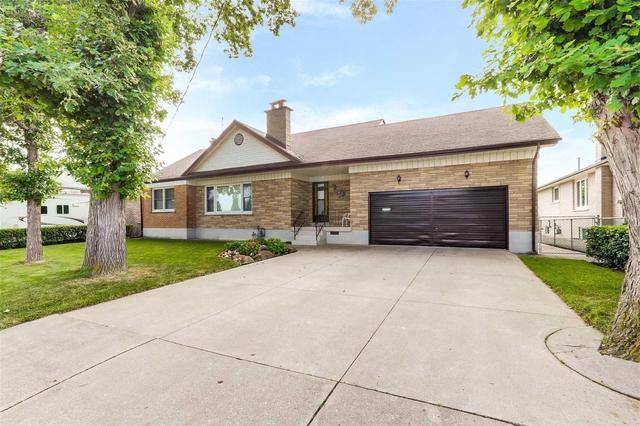 294 Dewitt Rd, House detached with 5 bedrooms, 3 bathrooms and 4 parking in Hamilton ON | Image 1