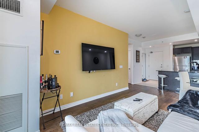 214 - 2522 Keele St, Condo with 2 bedrooms, 2 bathrooms and 1 parking in Toronto ON | Image 6