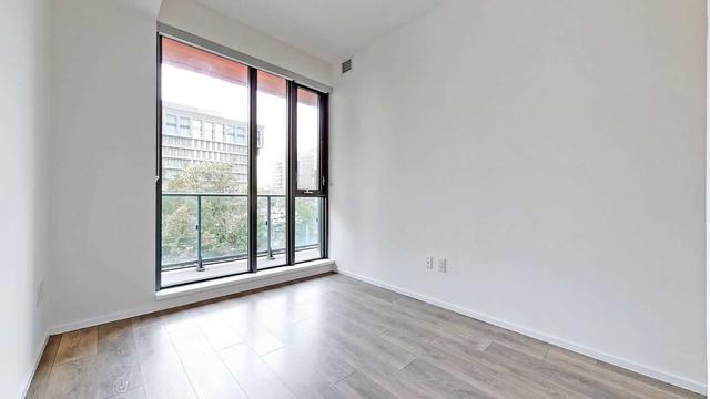 414 - 159 Dundas St E, Condo with 2 bedrooms, 2 bathrooms and 0 parking in Toronto ON | Image 4