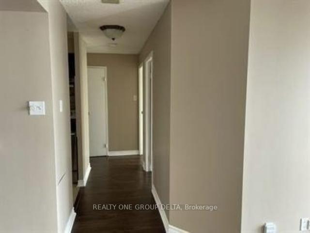 2418 - 35 Trailwood Dr, Condo with 2 bedrooms, 2 bathrooms and 2 parking in Mississauga ON | Image 9