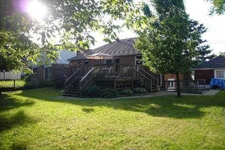 378 Beechgrove Dr, House detached with 4 bedrooms, 2 bathrooms and 4 parking in Toronto ON | Image 2
