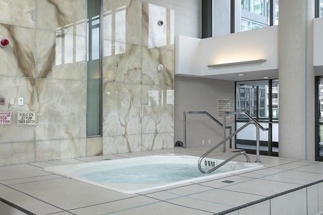 863 - 209 Fort York Blvd, Condo with 2 bedrooms, 2 bathrooms and 0 parking in Toronto ON | Image 14