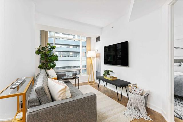 311 - 373 Front St W, Condo with 2 bedrooms, 2 bathrooms and 1 parking in Toronto ON | Image 11