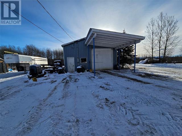 379 97 Highway S, House detached with 3 bedrooms, 2 bathrooms and null parking in Peace River E BC | Image 40