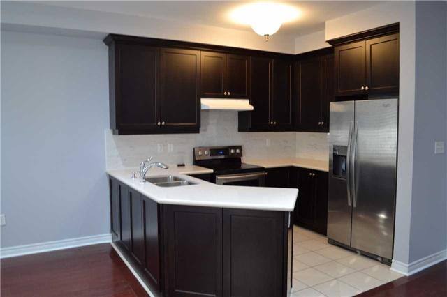 50 Goodsway Tr, House attached with 3 bedrooms, 3 bathrooms and 1 parking in Brampton ON | Image 4