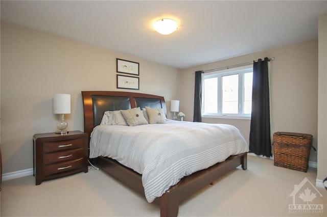 131 Lerta Way, Townhouse with 3 bedrooms, 3 bathrooms and 3 parking in Ottawa ON | Image 17