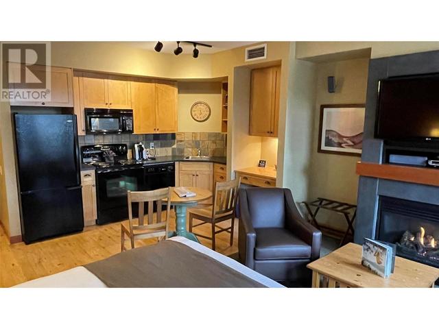 126 - 105 Village Centre Court, Condo with 0 bedrooms, 1 bathrooms and null parking in Vernon BC | Image 12