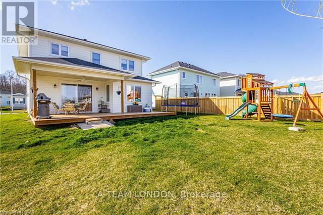 420 Breakwater Blvd, House detached with 4 bedrooms, 3 bathrooms and 6 parking in Central Elgin ON | Image 31