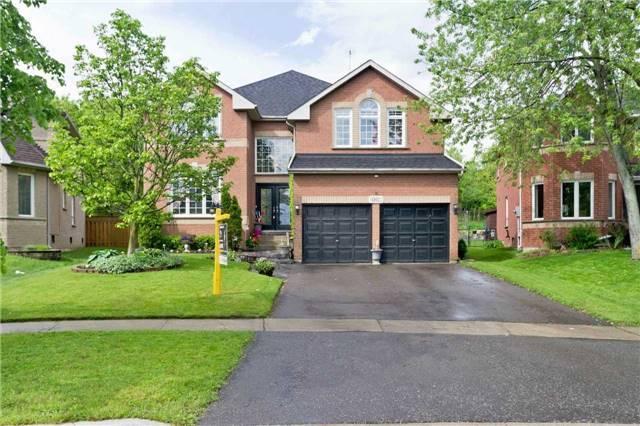1002 Ridge Valley Dr, House detached with 5 bedrooms, 4 bathrooms and 4 parking in Oshawa ON | Image 1