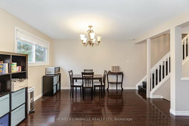 23 Hoskins Sq, House attached with 3 bedrooms, 2 bathrooms and 3 parking in Brampton ON | Image 30