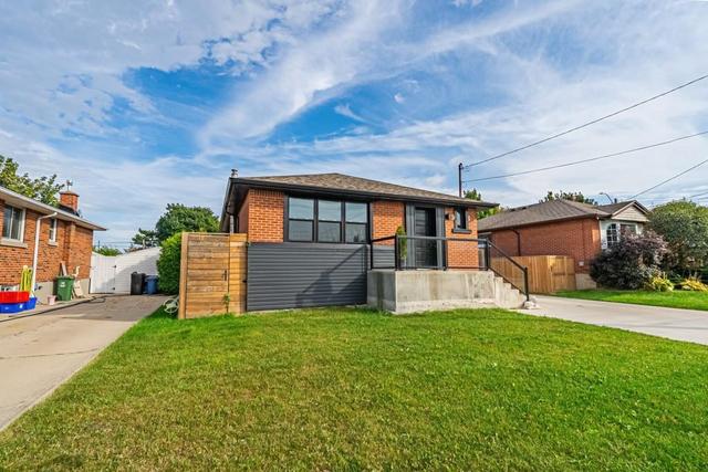 75 Winchester Boulevard, House detached with 3 bedrooms, 1 bathrooms and 4 parking in Hamilton ON | Image 43