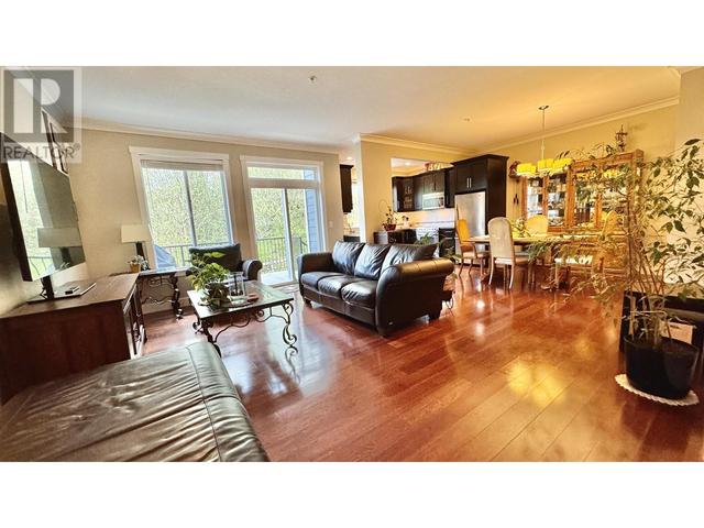 4 - 11384 Burnett Street, House attached with 3 bedrooms, 3 bathrooms and 2 parking in Maple Ridge BC | Image 2