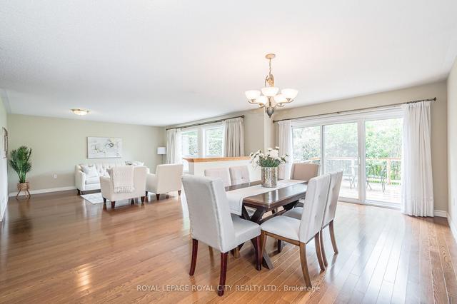 24 Beechlawn Blvd, Home with 2 bedrooms, 3 bathrooms and 3 parking in Guelph ON | Image 1