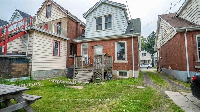 100 Belmont Ave, House detached with 3 bedrooms, 1 bathrooms and 2 parking in Hamilton ON | Image 21