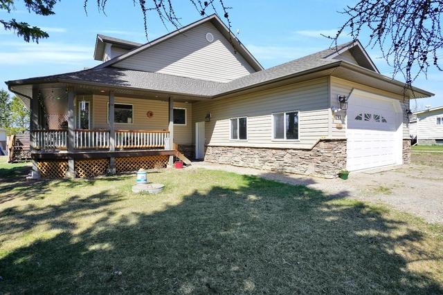 114 Main Street, House detached with 4 bedrooms, 3 bathrooms and 2 parking in Clearwater County AB | Image 1
