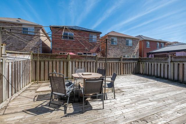 17 Vessel Cres, House detached with 3 bedrooms, 3 bathrooms and 2 parking in Toronto ON | Image 29