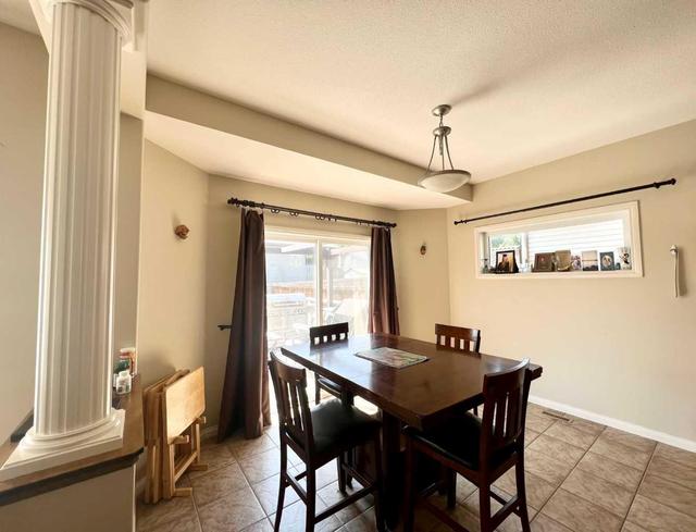 98 Coalbanks Gate W, House detached with 4 bedrooms, 3 bathrooms and 4 parking in Lethbridge AB | Image 8
