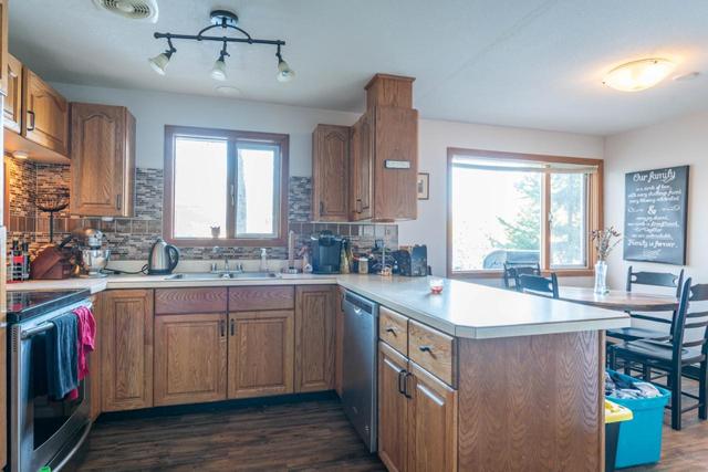 2166 Bealby Point Road, House detached with 11 bedrooms, 8 bathrooms and 8 parking in Central Kootenay E BC | Image 37