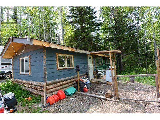 1018 Lund Road, House other with 3 bedrooms, 1 bathrooms and null parking in Houston BC | Image 11