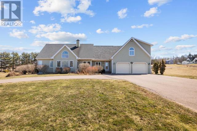 689 Canoe Cove Road, House detached with 5 bedrooms, 3 bathrooms and null parking in West River PE | Image 1