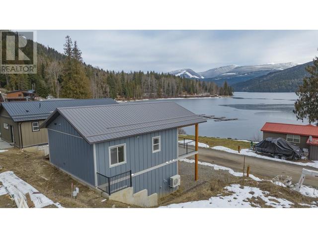 7 - 1681 Sugar Lake Road, Home with 2 bedrooms, 2 bathrooms and 4 parking in North Okanagan E BC | Image 32