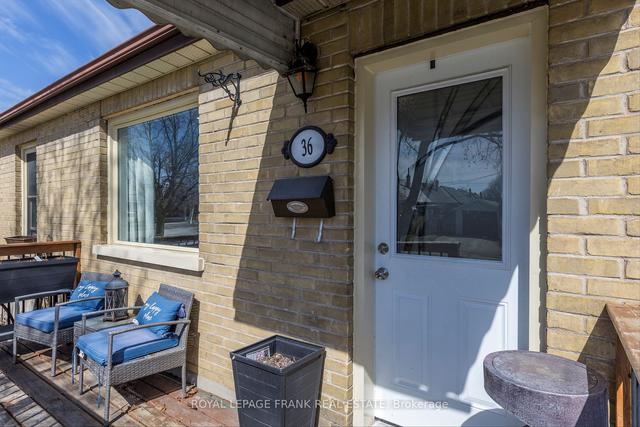 36 Ephgrave Blvd, House detached with 2 bedrooms, 1 bathrooms and 2 parking in Peterborough ON | Image 36