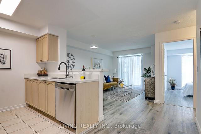 1606 - 26 Olive Ave, Condo with 1 bedrooms, 1 bathrooms and 1 parking in Toronto ON | Image 37