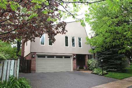 2257 Devon Rd, House detached with 4 bedrooms, 3 bathrooms and 5 parking in Oakville ON | Image 1