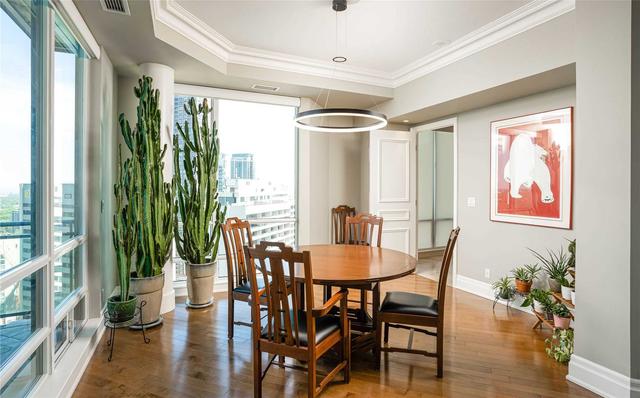 uph01 - 300 Bloor St E, Condo with 2 bedrooms, 3 bathrooms and 2 parking in Toronto ON | Image 2