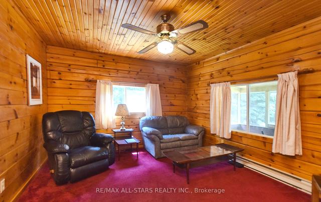 146 Rusaw Rd, House detached with 2 bedrooms, 1 bathrooms and 11 parking in North Kawartha ON | Image 2
