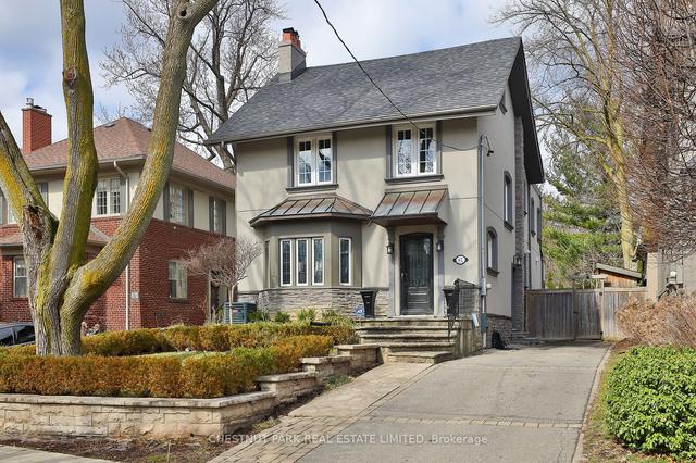 62 Chaplin Cres, House detached with 5 bedrooms, 4 bathrooms and 3 parking in Toronto ON | Image 1