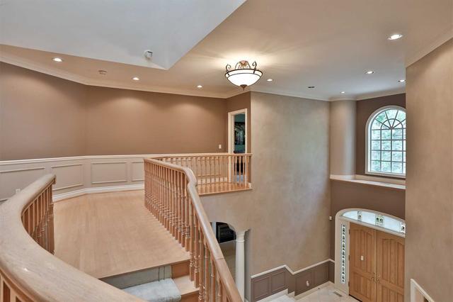 9 Berkindale Cres, House detached with 5 bedrooms, 8 bathrooms and 11 parking in Toronto ON | Image 10