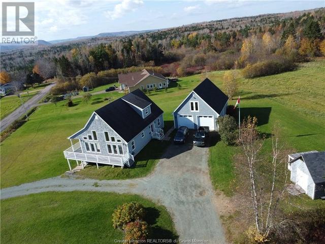 243 Fairview Ave, House detached with 3 bedrooms, 3 bathrooms and null parking in Hillsborough NB | Image 2
