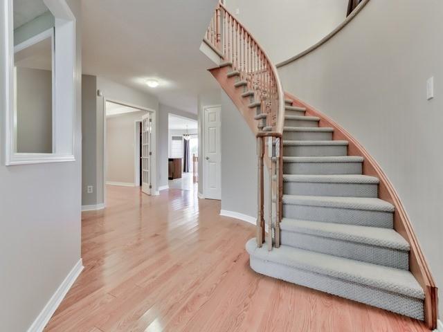 6673 Lisgar Dr, House detached with 4 bedrooms, 4 bathrooms and 3 parking in Mississauga ON | Image 4